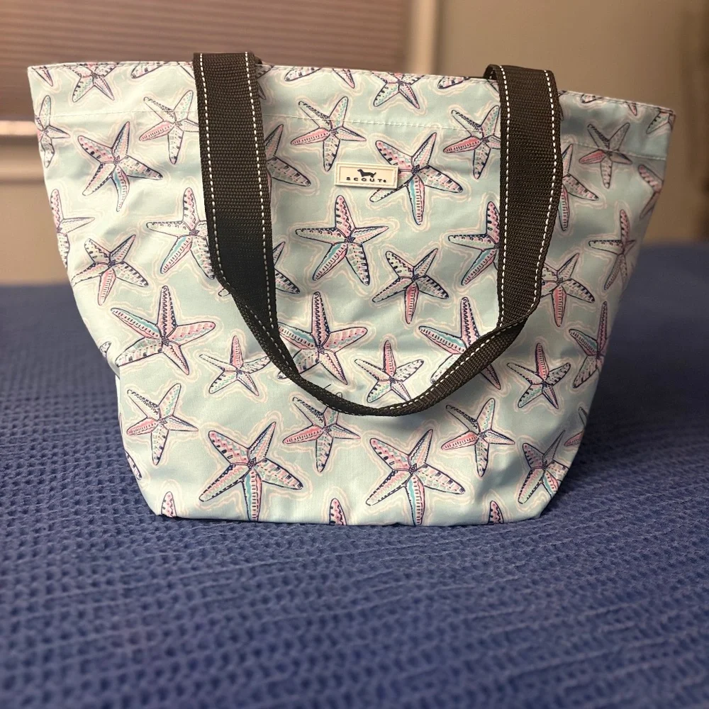 Scout Daytripper Tote in Starfish Pattern - Picture 3 of 7